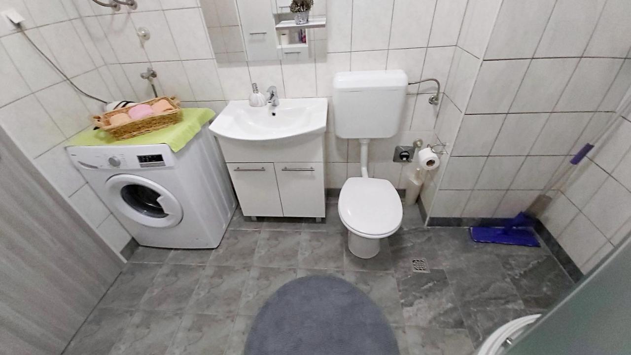 Apartment Ribnjak 10 Omiš Buitenkant foto